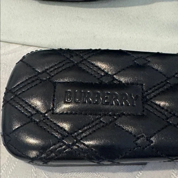 Burberry Quilted Slide Sandal. Ladies 8.5 - Picture 10 of 16